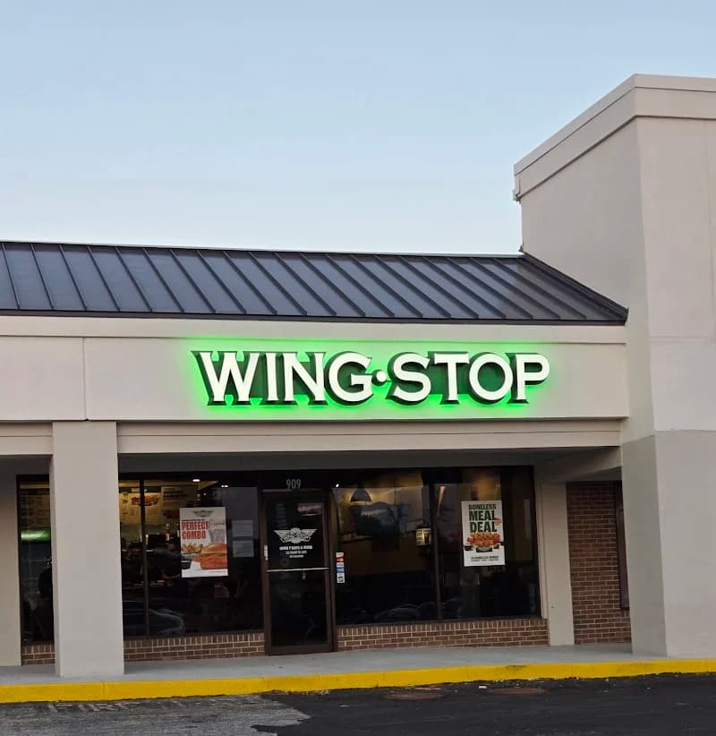 Wingstop storefront outside and inside view at 909 Lithia Pinecrest Road in Brandon, Florida