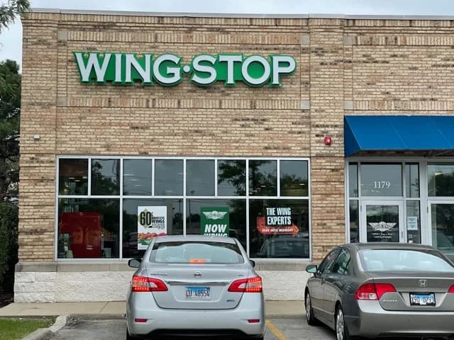 Wingstop storefront outside and inside view at 1179 Bloomingdale Rd in Glendale Heights, Illinois